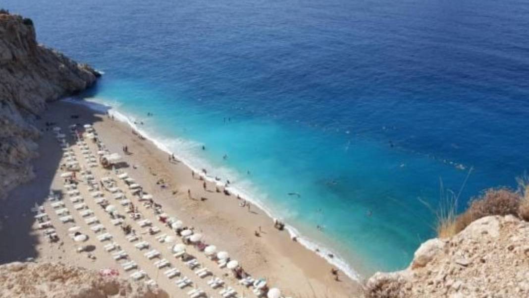 Denize girmek için daha iyisini bulamazsınız! Türkiye'nin keşfedilmemiş plajı: Berrak suyu ile gizli cennet 1